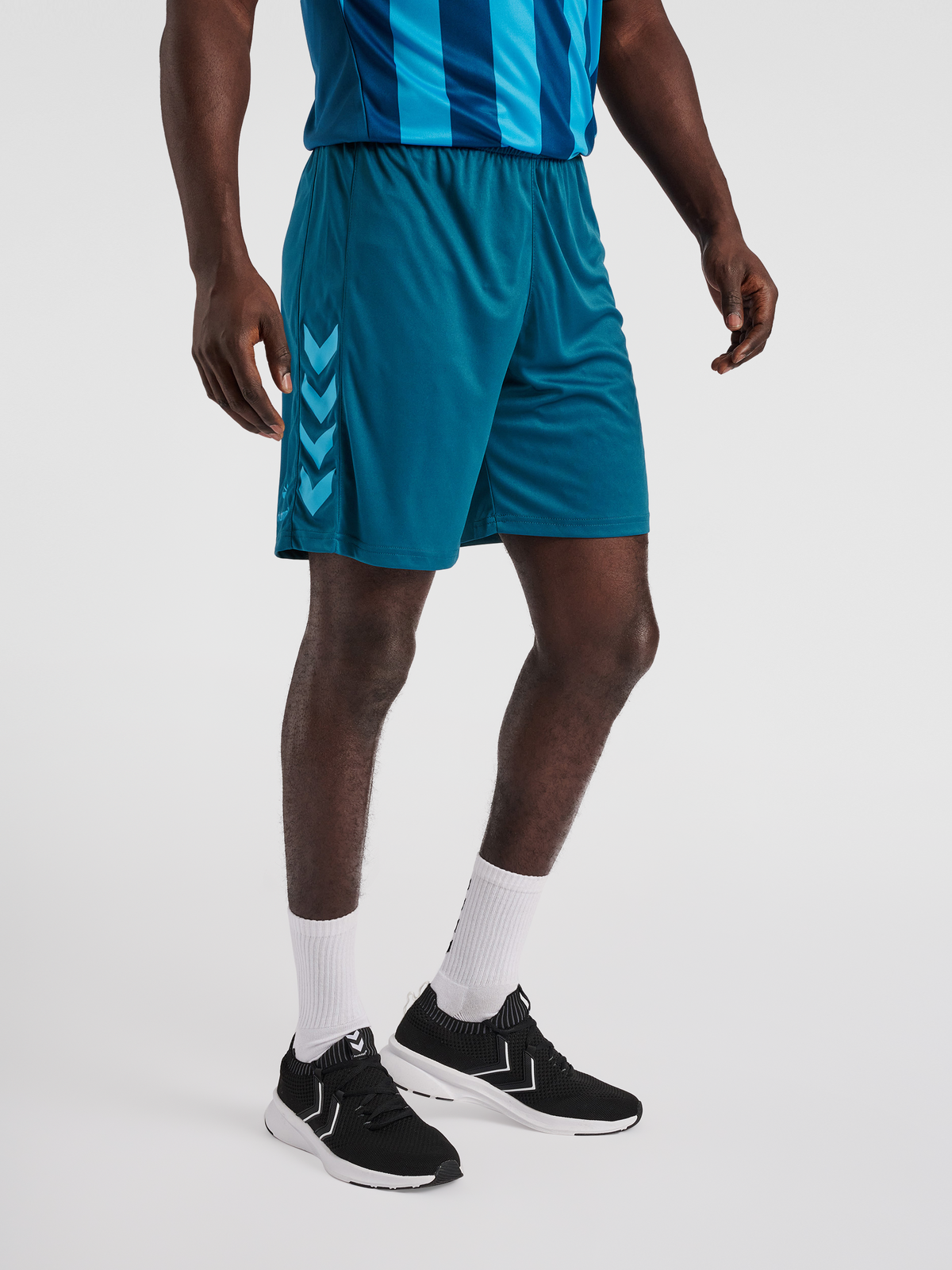 hmlCORE XK POLY SHORTS