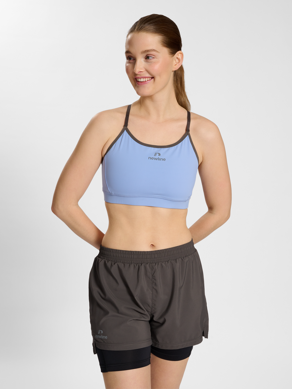 nwlAUGUSTA BRA WOMAN