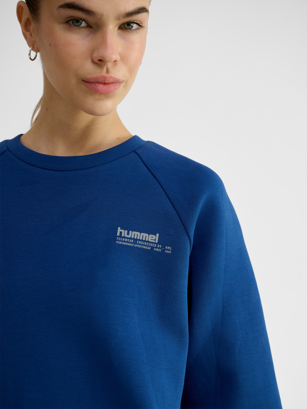 hmlTECH FLEECE REGULAR CREW