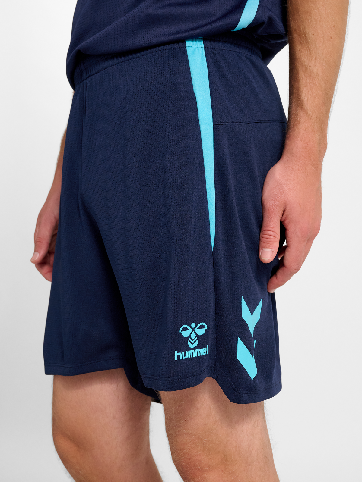 hmlLEAD 2.0 SHORTS
