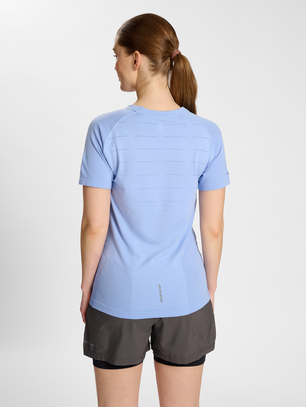 nwlRIVERSIDE SEAMLESS T-SHIRT S/S W