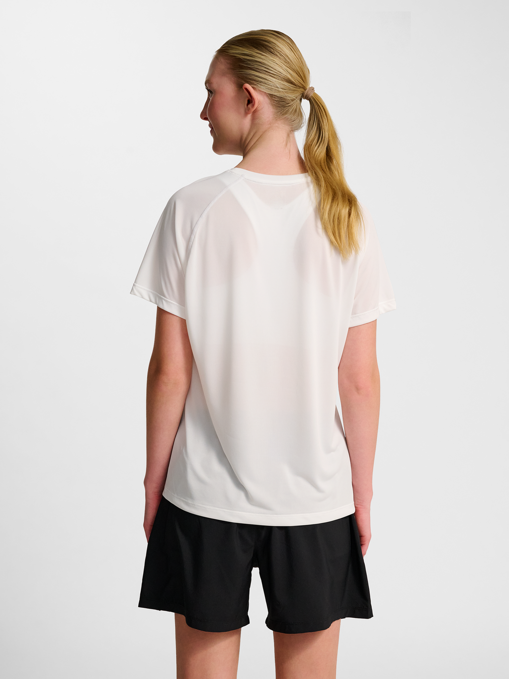 nwlBEAT W T-SHIRT